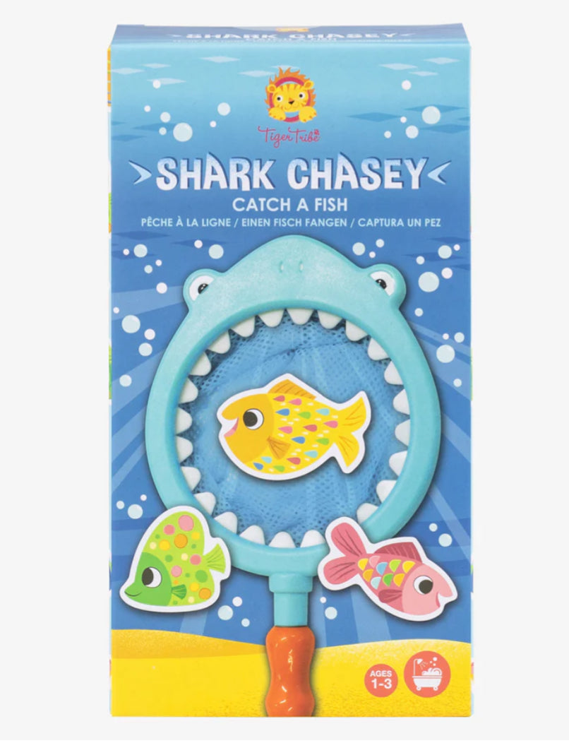 shark chasey- catch a fish