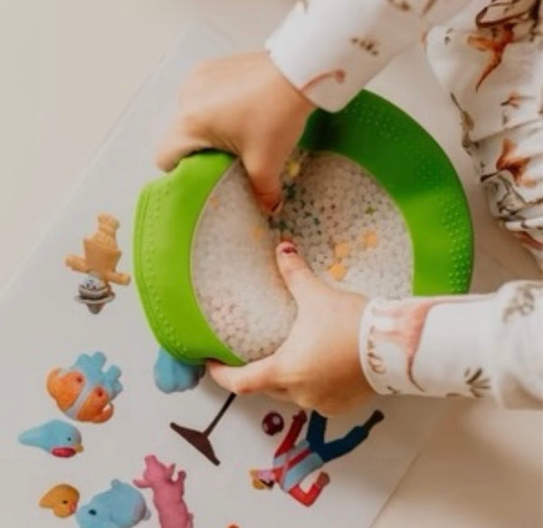 peek a boo sensory bag