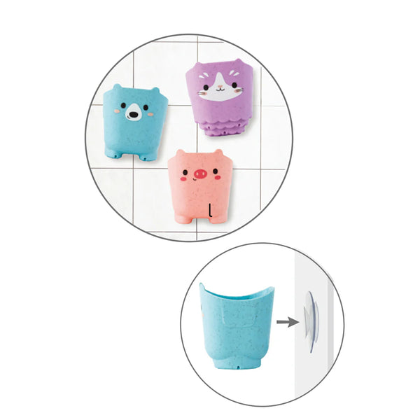 pour and play animal cups