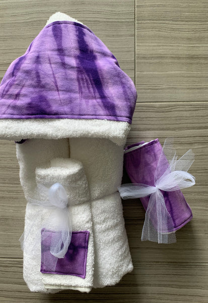 hooded towel with wash cloth and matching burp cloth