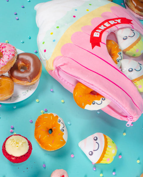 tic tac toe plushies - cupcake or dog