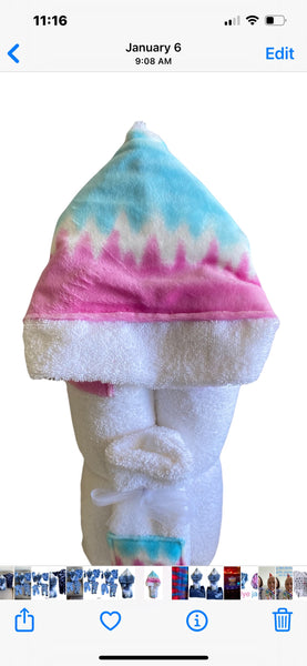 hooded towel with wash cloth and matching burp cloth