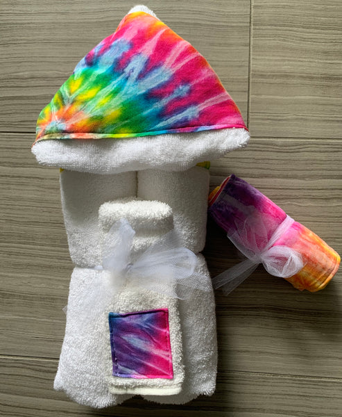 hooded towel with wash cloth and matching burp cloth